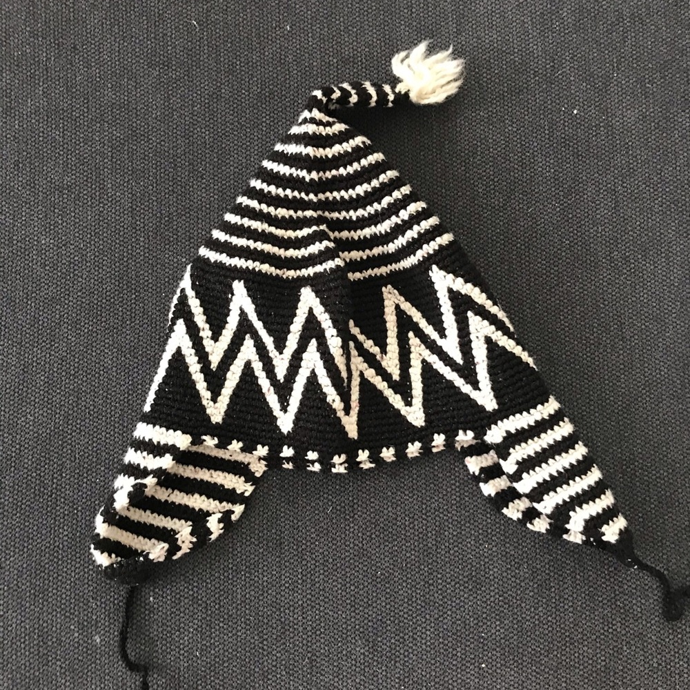 African Hat - Picture 2 of 3